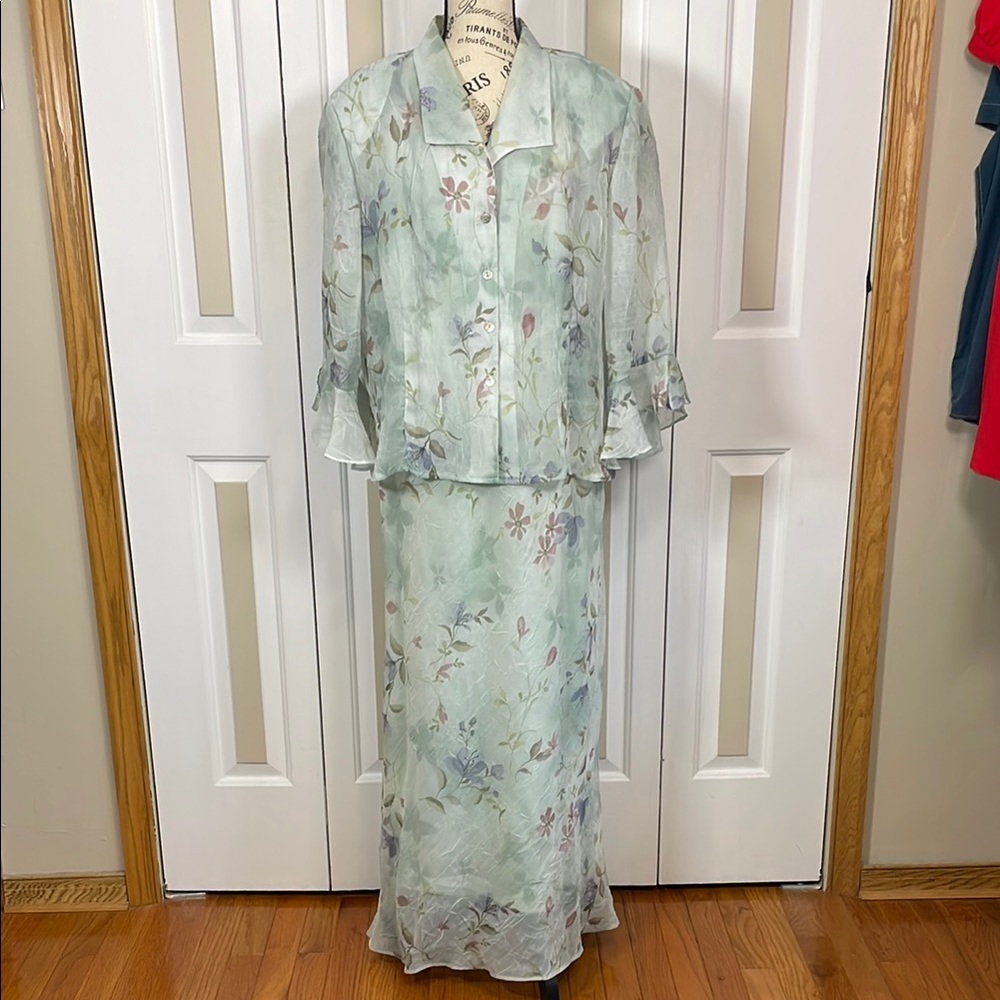 R & M Richards Mint Green Floral Maxi Dress and Jacket Set